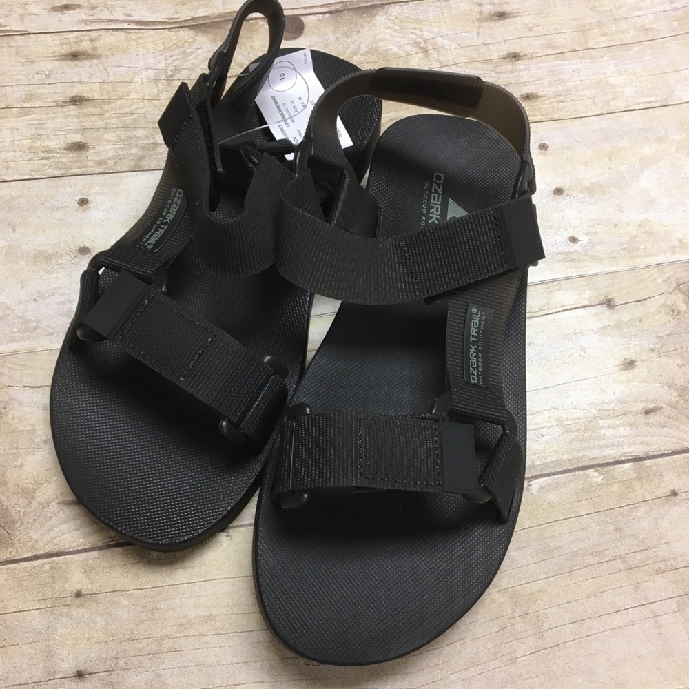 Ozark Trail Men’s Black Sandals
